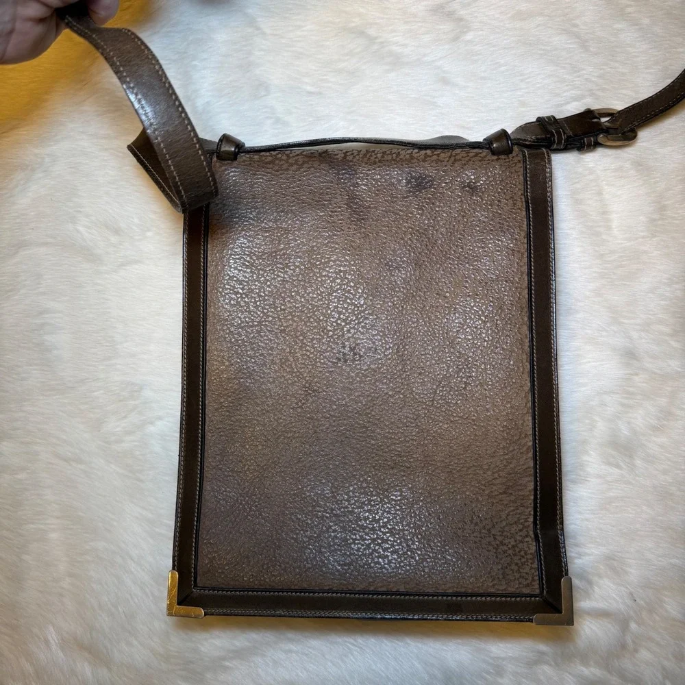 Vintage Textured Brown Leather shoulder Bag Brass Hardware‎ Padded Strap